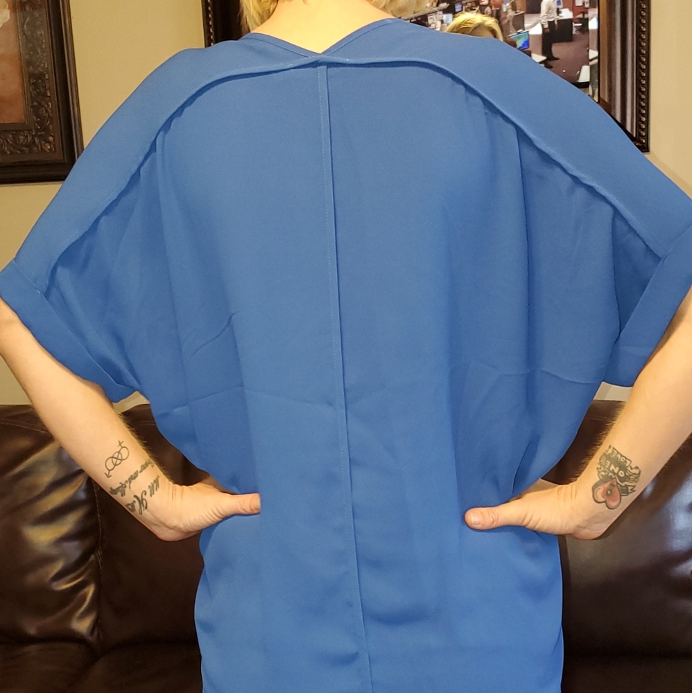 Silly blue top